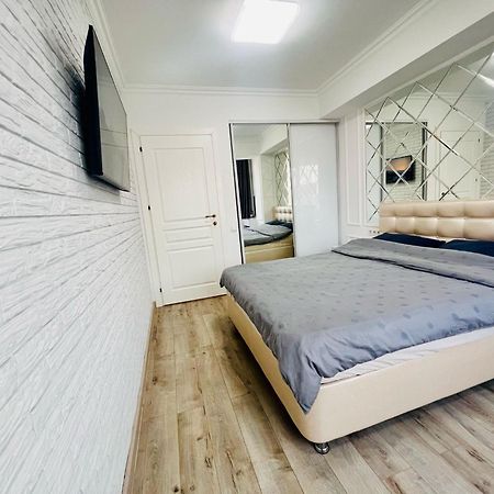 Central Eco View Apartment Chisinau Ngoại thất bức ảnh