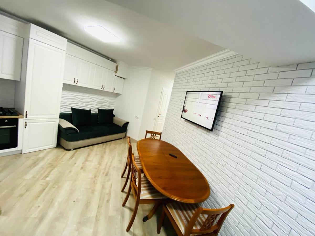 Central Eco View Apartment Chisinau Ngoại thất bức ảnh