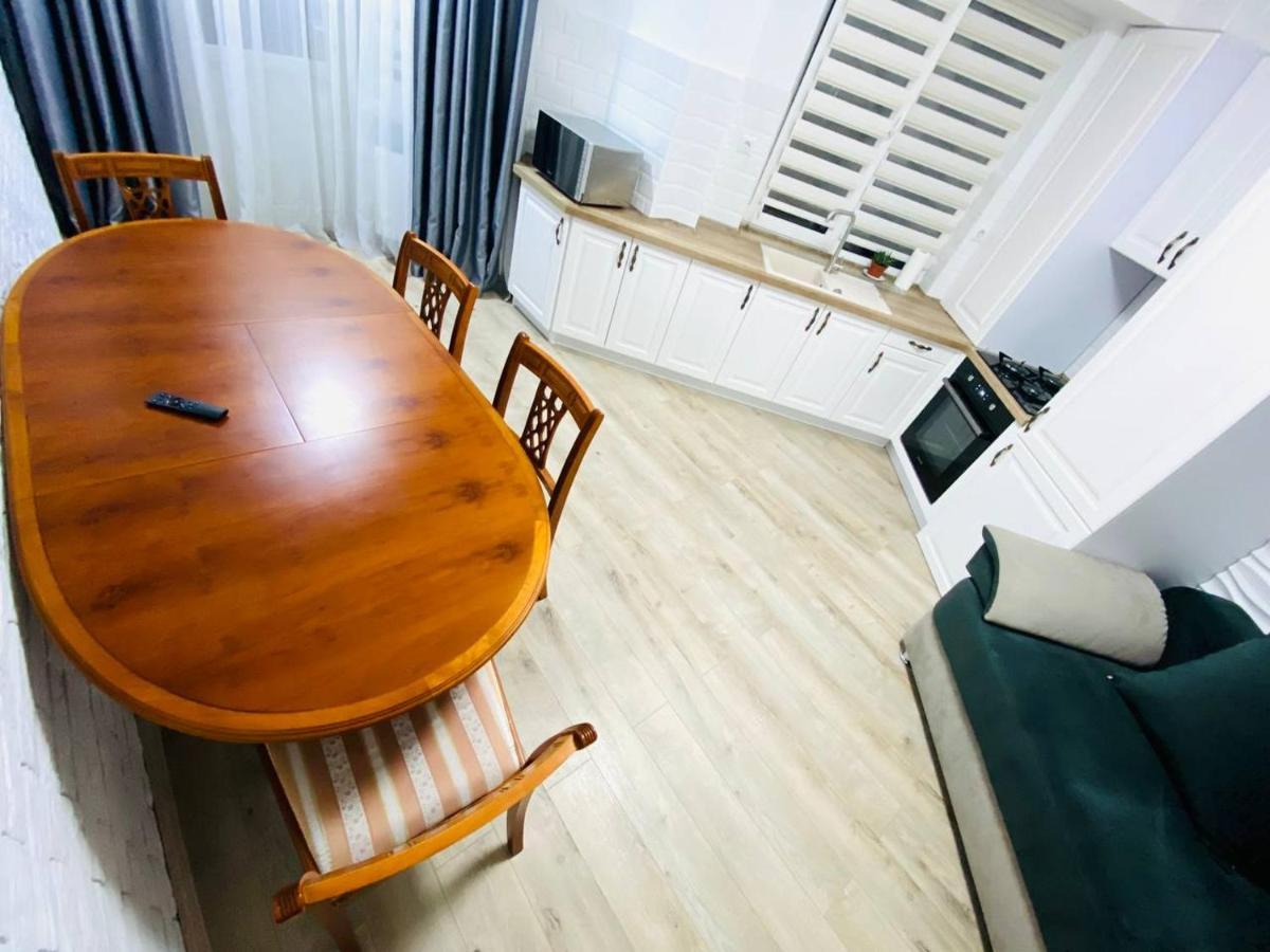 Central Eco View Apartment Chisinau Ngoại thất bức ảnh