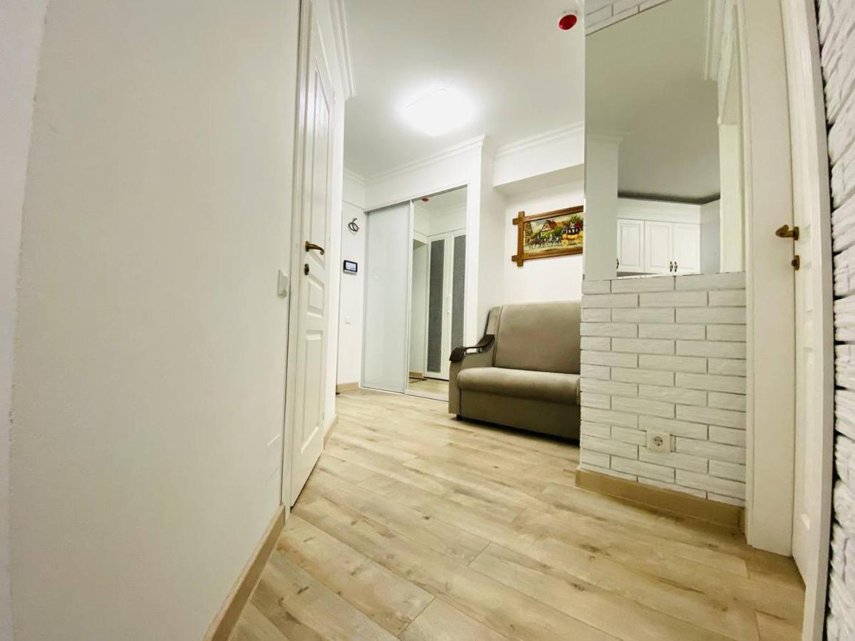 Central Eco View Apartment Chisinau Ngoại thất bức ảnh