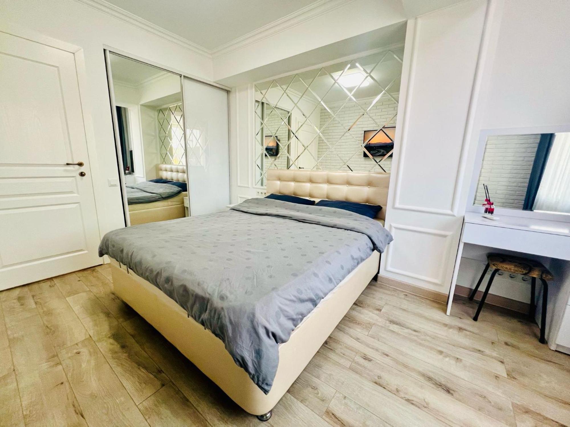 Central Eco View Apartment Chisinau Ngoại thất bức ảnh