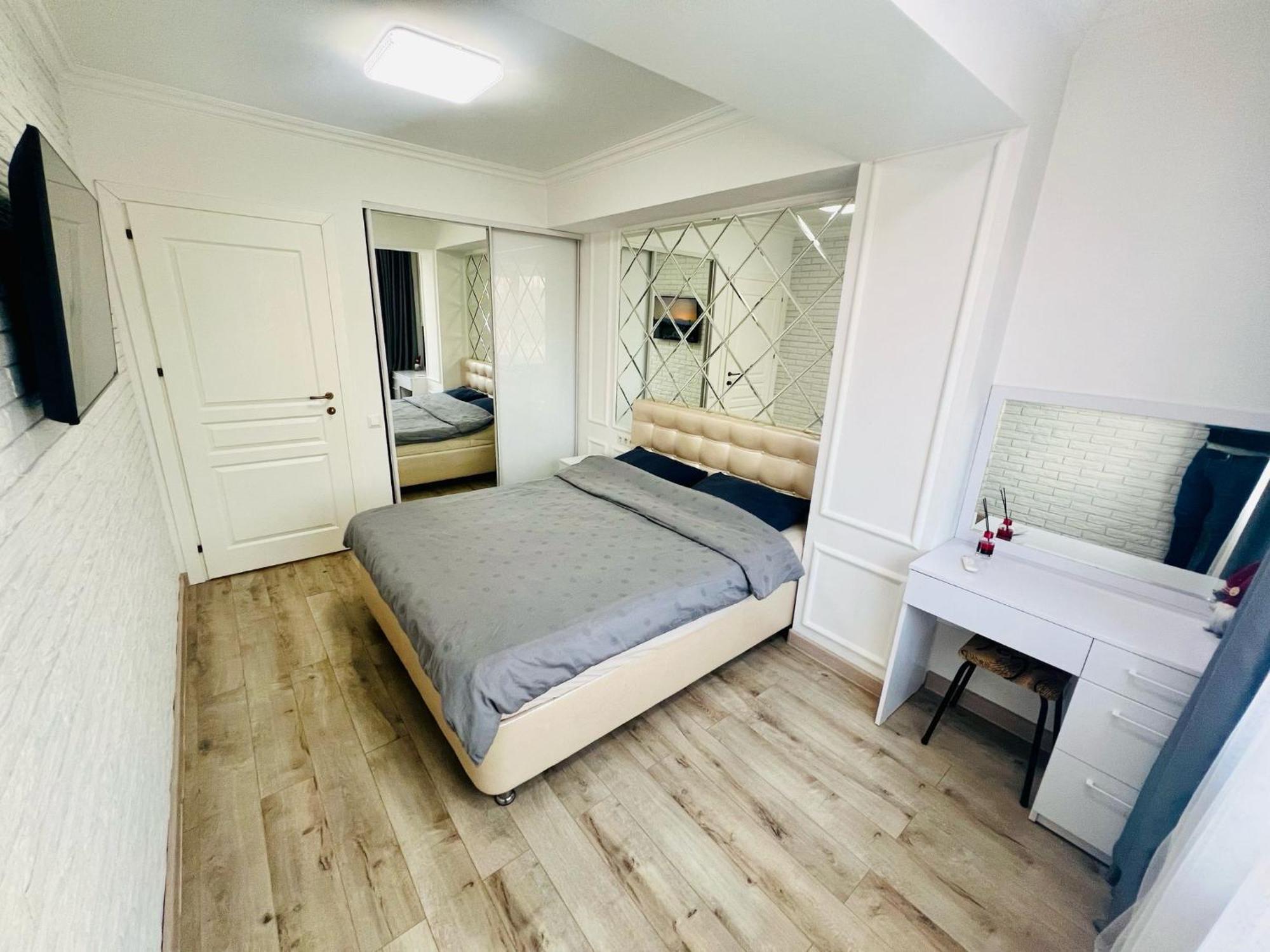 Central Eco View Apartment Chisinau Ngoại thất bức ảnh